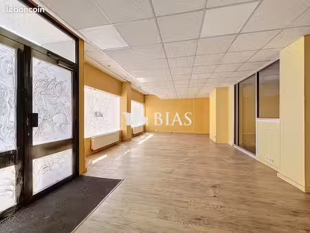 local commercial 190 m² lisieux