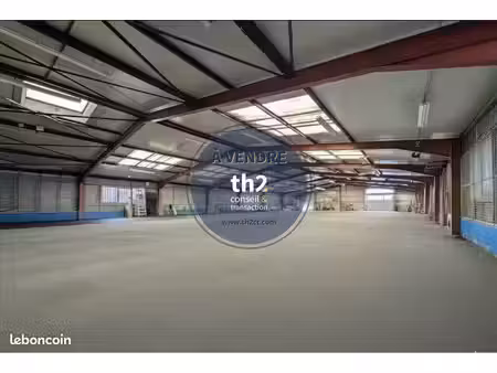 local 600 m² ouistreham