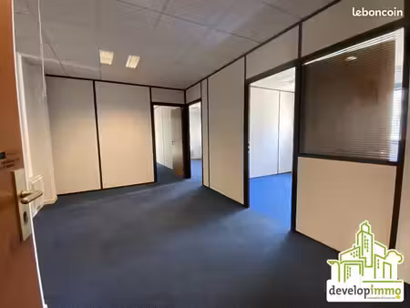 bureaux 65 m²