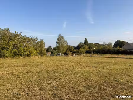 ? terrains à bâtir de 1 231m² – moulins-sur-yèvre (18390) ?