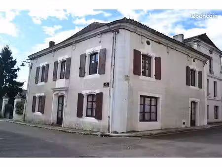 maison de ville 8 pièces 217 m²