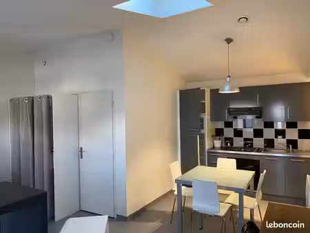 loue studio meuble 28m2