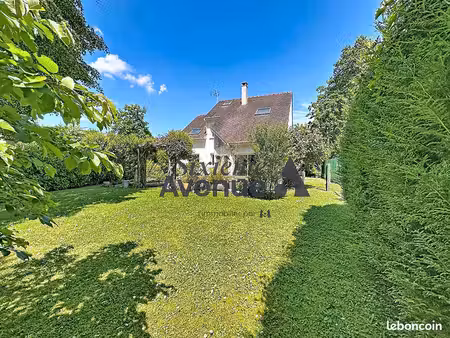 propriété 7 pièces 210 m²