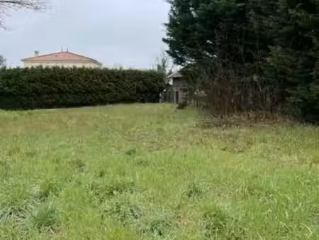 terrain 400 m² les mathes