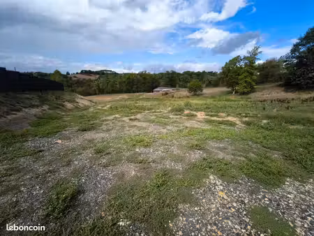 terrain 3 000 m² malemort
