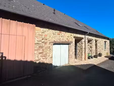 longère rénovée 113 m² + garage  atelier  mobil-home – à 20 min de brive