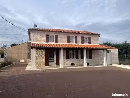 maison charentaise 102m2
