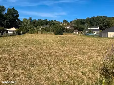 terrain 2 881 m² ussac
