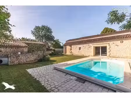 longère 7 pièces 275 m²