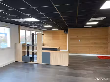 local commercial / bureaux de 60 m² rénové