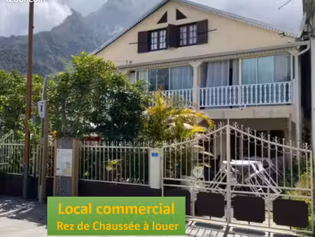 ? à louer – local commercial – centre-ville de cilaos