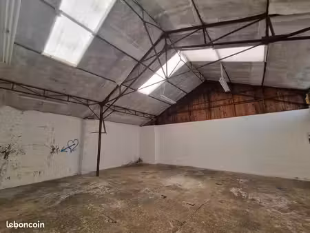 hangar de stockage