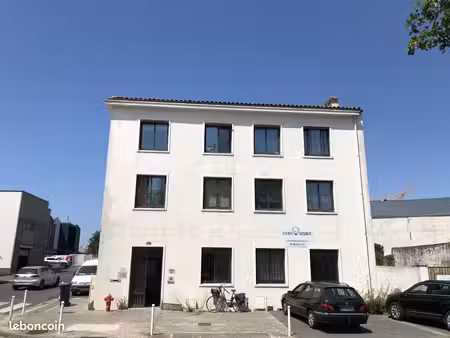 local 9 m² la rochelle