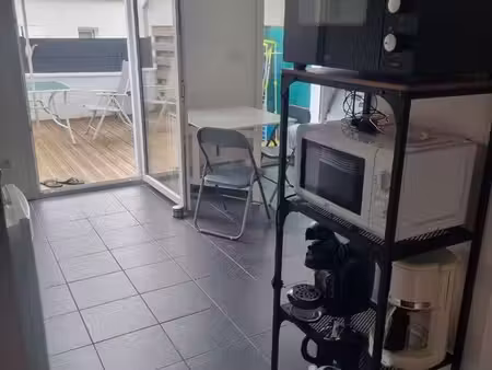 studio a proximité de la rochelle et des université a louer en bail étudiant