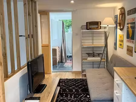 location studio meublé