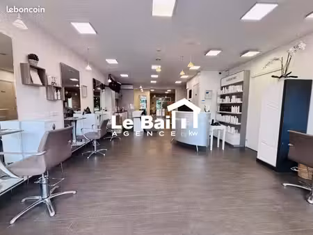 fonds de commerce coiffure 98 m²
