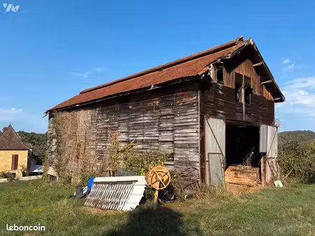 local divers 125 m² calviac en perigord