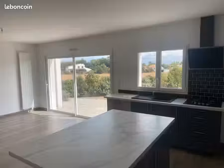 maison à louer à la jarne