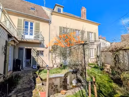 maison de ville 10 pièces 250 m²