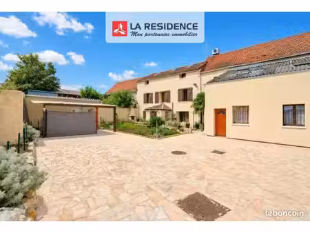 maison 10 pièces 180 m²