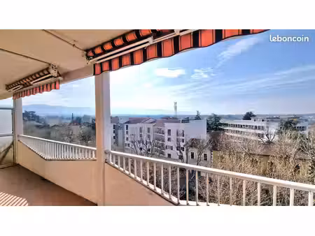 joli appartement rénové t3 proche des commerces en centre ville de romans