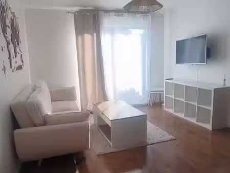 appartement t2 meublé avec jardin et parking privatif souterrain – frépillon