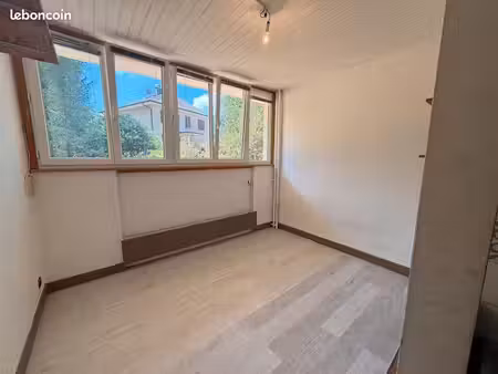 studio à pontarlier