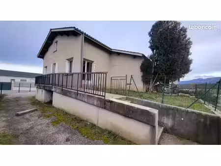 appartement t4 97m2 avec 188m2 de jardin
