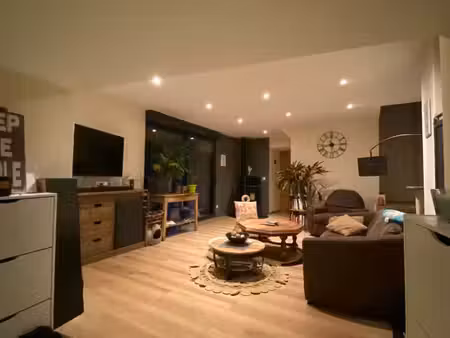maison de campagne entièrement rénovée