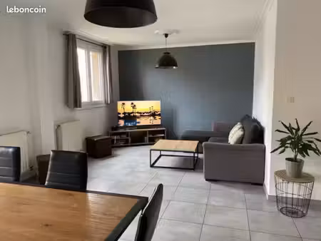loue t2 meublé 57m2 vieux bourg + cave garage + parking sécurisé