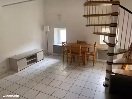 t2 meublé vieux bourg proche préfecture