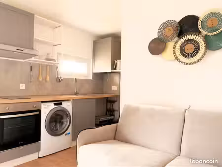 superbe petit studio lumineux et entièrement rénové  au calme