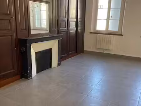 2 piece à pontgouin avec climatisation