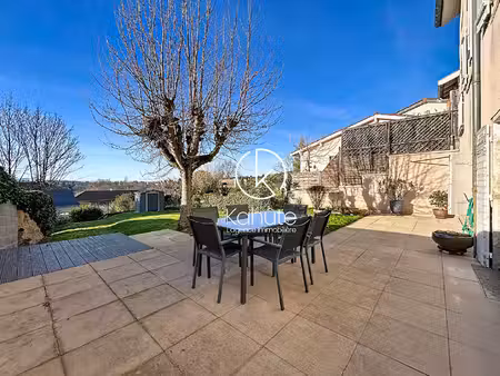 maison de 120m2 située sur la commune de saint didier au mont d'or  4 pièce(s)   3 chambre