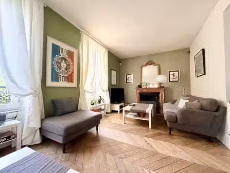 élégante maison de maître aux volumes exceptionnels avec jardin - signature peintures farr