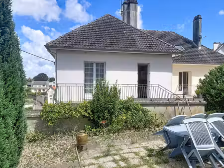 appartement duplex 90 m² avec jardin  balcon et 2 garages à co
