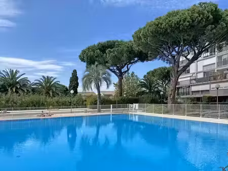 vente appartement 2 pièces 31 m² à saint-tropez (83990)  420 000 €