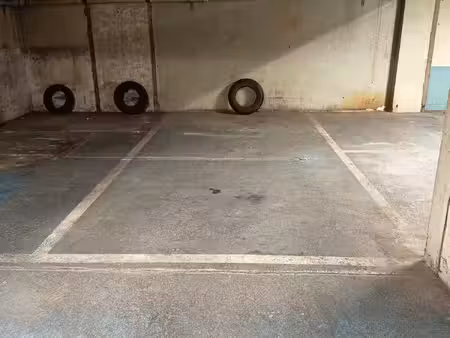garage parking à louer tours