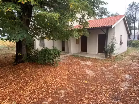 maison t4 à louer – 3 chambres – extérieur arboré – maulichères (32400)