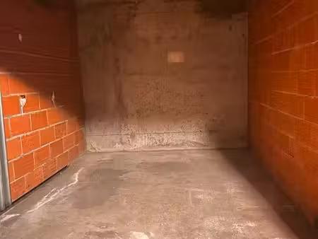 box fermé en sous-sol