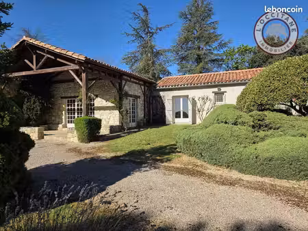 longère 7 pièces 260 m²