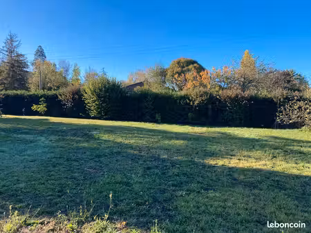 terrain à bâtir 738 m² – lévignac – vue dégagée et sans vis-à-vis – 98 000