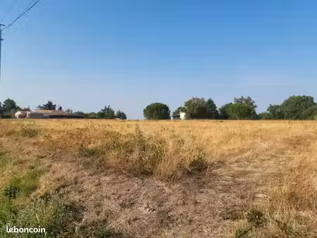 terrain 700 m² bruguieres