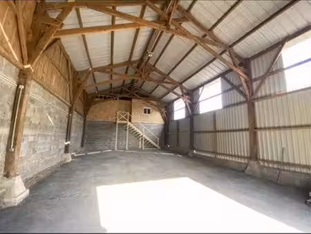 location hangar / dépôt