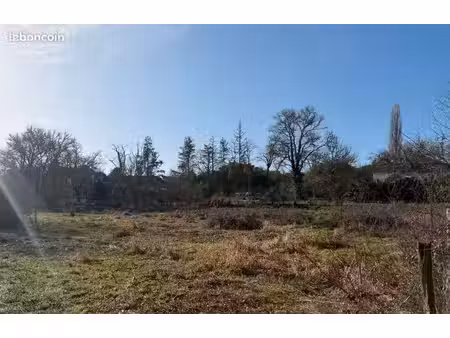 terrain 1 202 m² noaillan