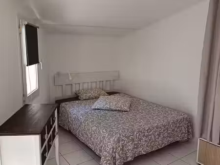 studio meublé avec coin nuit 550