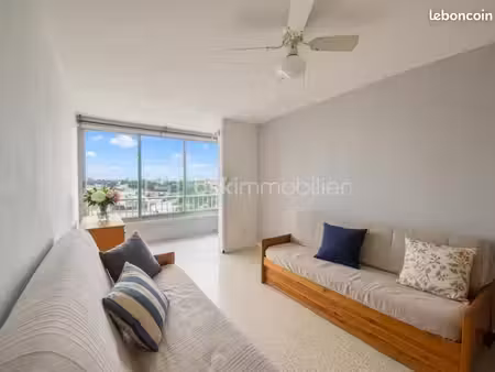 studio 1 pièce 27 m²