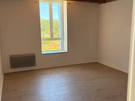 maison de village pleine de charme – remoulins – 800