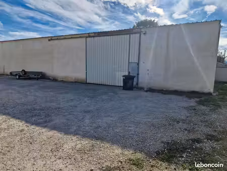 hangar pour stockage