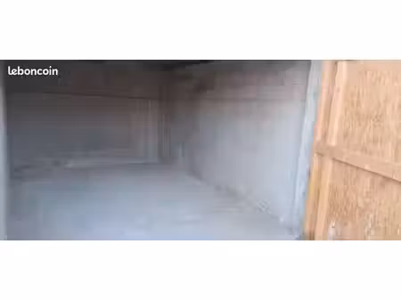 location box de stockage 15 m carre